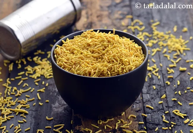 sev recipes | besan sev | homemade sev | besan sev for chaats | sev for diwali