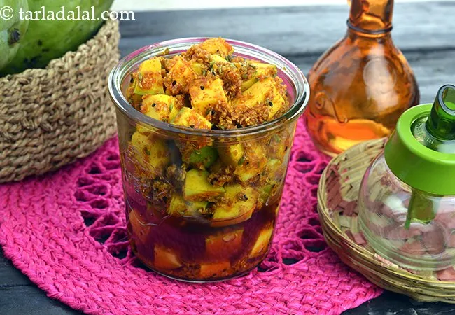 spicy mango pickle recipe | aam ka achar | Punjabi mango pickle with mustard oil | Indian raw mango pickle |