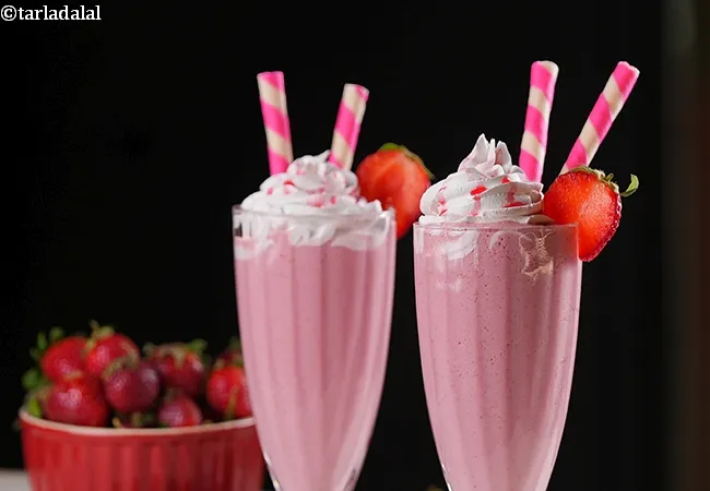 strawberry vanilla milkshake recipe | Indian style strawberry ice cream milkshake | strawberry smoothie |