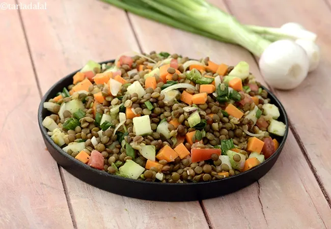 whole masoor salad recipe | healthy whole red lentil Indian salad | protein rich masoor salad