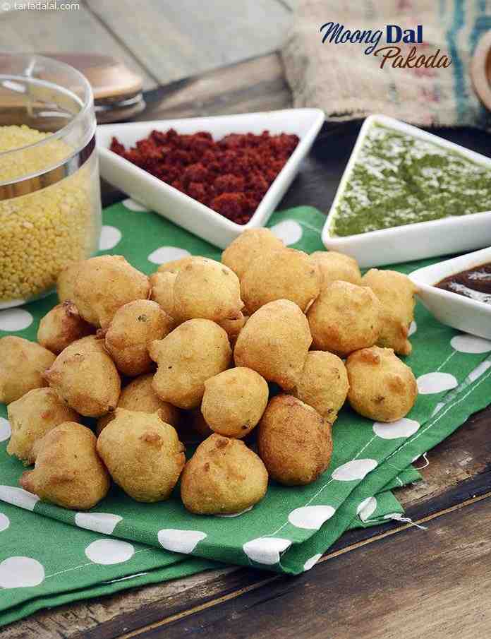 Moong Dal Pakoda ( Mumbai Roadside Recipes), Vati Dal na Bhajiya ...