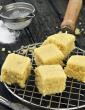 Eggless Vanilla Sponge Cake in A Microwave in Hindi