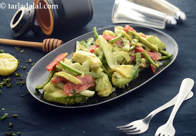 एवोकाडो सलाद रेसिपी | स्वस्थ एवोकाडो सलाद | ककड़ी टमाटर एवोकाडो सलाद | स्वादिष्ट एवोकाडो सलाद | Avocado Salad