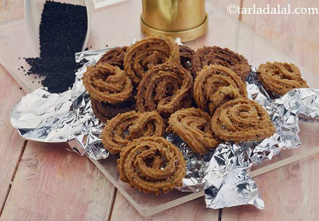 bajra chakli recipe | bajra murukku | Indian Diwali snack | kambu murukku |