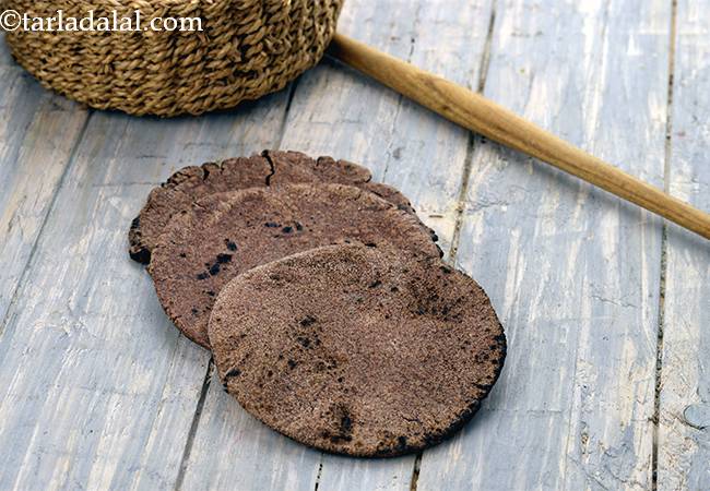  रागी रोटी की रेसिपी | हेल्दी रागी रोटी | नाचनी रोटी |- Plain Ragi Roti, Plain Nachni Roti 