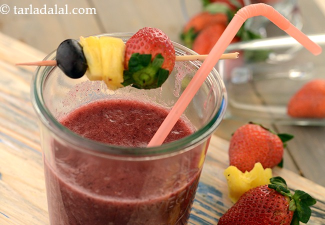 ब्लैक ग्रेप, स्ट्रॉबेरी एण्ड पाईनएप्पल ज्यूस | Black Grape, Strawberry and Pineapple Juice