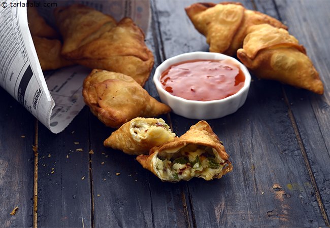Cheese and Spring Onion Samosa