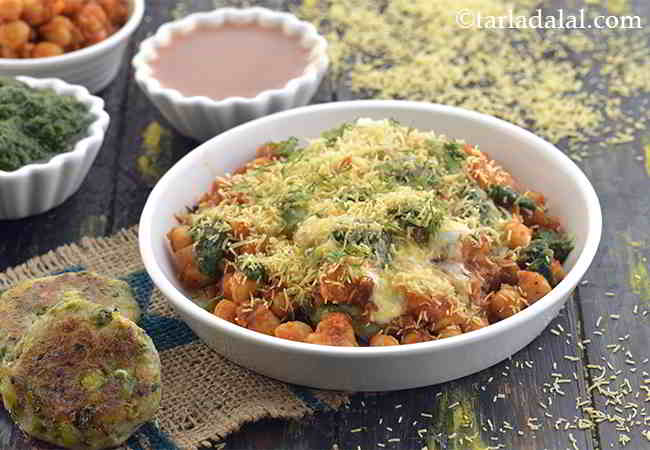  छोले-टिक्की चाट | पंजाबी छोले टिक्की चाट  - Chole Tikki Chaat 