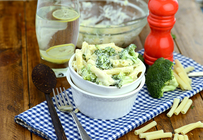  Creamy Macaroni with Broccoli