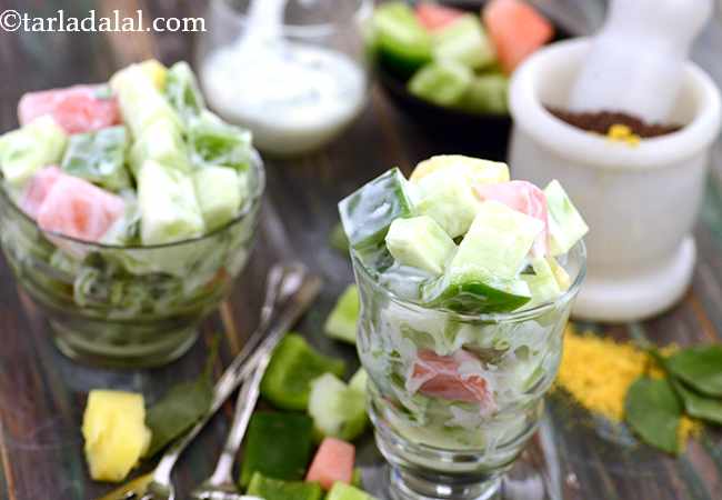  कुकुम्बर, कॅप्सिकम एण्ड सेलेरी सलाद - Cucumber, Capsicum and Celery Salad 