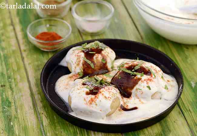  Dahi Vadas, Dahi Bhalla, North Indian Chaat Recipe