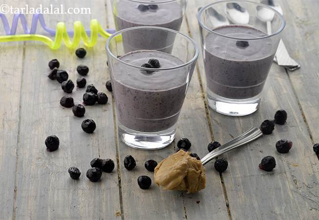  Healthy Peanut Butter Blueberry Almond Milk Smoothie