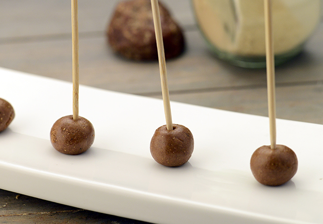 Jaggery and Dried Ginger Balls