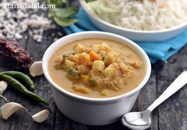 मालाबारी करी रेसिपी | वेज मलबारी करी | दक्षिण भारतीय मालाबारी करी | Malabari Curry, South Indian Vegetable Curry