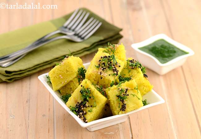  मूंग दाल ढ़ोकला की रेसिपी - Moong Dal Dhokla 