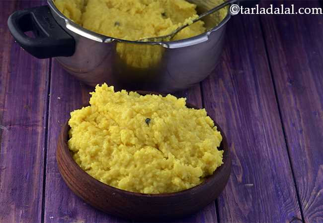 मूंग दाल खिचड़ी - Moong Dal Khichdi