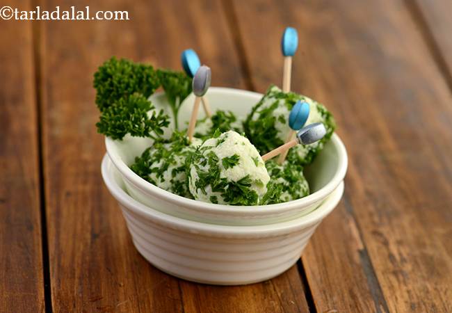 Parsley and Cottage Cheese Balls