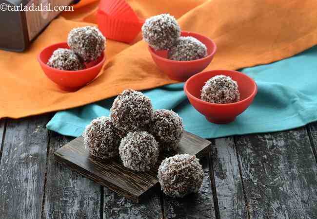  मूंगफली, मक्ख़न और नारियल के बॉल्स् - Peanut Butter Coconut Balls