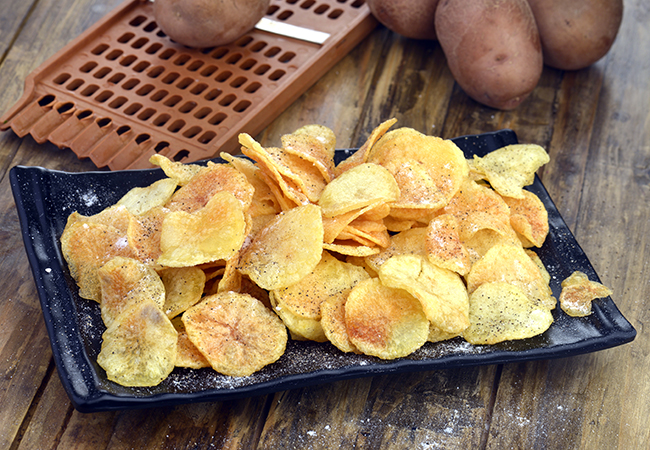  लो कॅलरी आलू वेफर रेसिपी | फराली आलू वेफर | व्रत आलू वेफर | - Potato Wafers, Farali Potato Chips Recipe, Fasting Recipe 