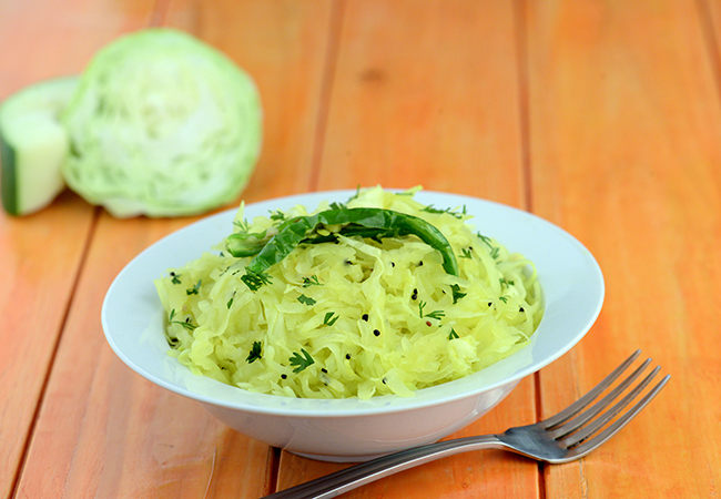  Raw Papaya and Cabbage Stir-fry