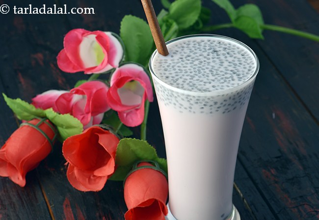 रोज मिल्क रेसिपी | मिल्क रोज | रोज मिल्क शेक | आसान गर्मियों के लिए ठंडा पेय | Rose Milk Recipe, Rose Milk Recipe with Sabza Seeds