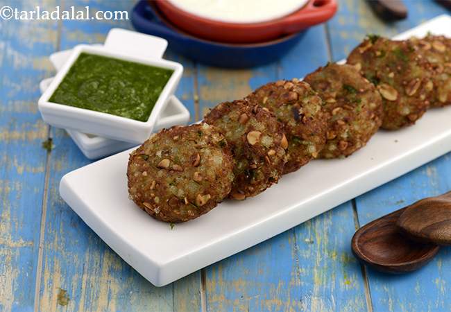 साबूदाना वड़ा - Sabudana Vada ( Faraal Recipe)