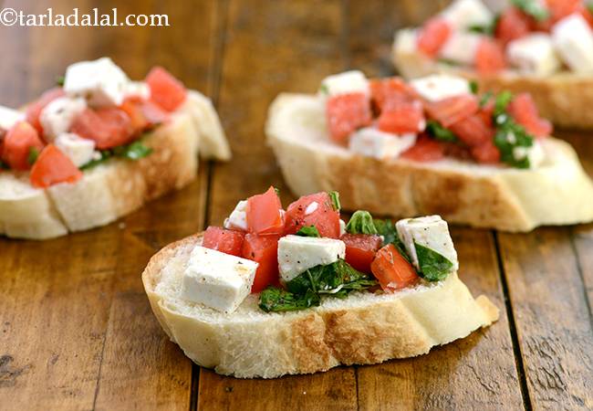 टमॅटो एण्ड पानीर ओपन टोस्ट - Tomato and Paneer Open Toast