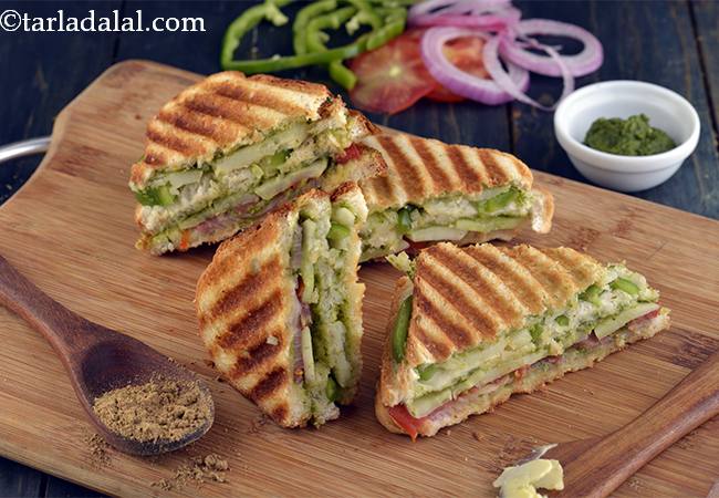 वेजिटेबल ग्रिल सैंडविच रेसिपी | ग्रिल्ड वेजिटेबल सैंडविच | मुंबई रोडसाइड वेजिटेबल ग्रिल सैंडविच | - Vegetable Grill Sandwich ( Mumbai Roadside Recipes )