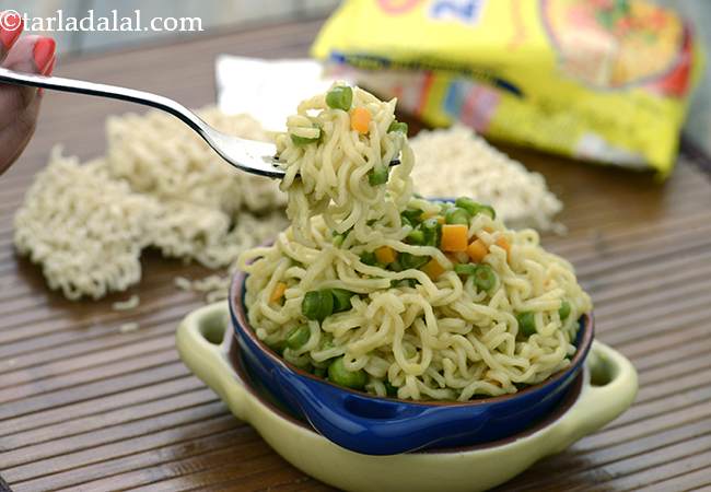  वेजिटेबल मैगी नूडल्स रेसिपी | शाकाहारी वेजिटेबल मैगी नूडल | - Vegetable Maggi Noodle, Tiffin Box Noodles 