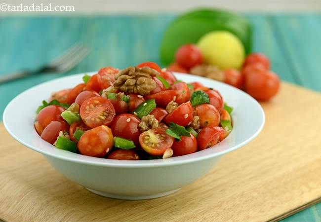 वॉलनट एण्ड चैरी टमॅटो सलाद - Walnut and Cherry Tomato Salad