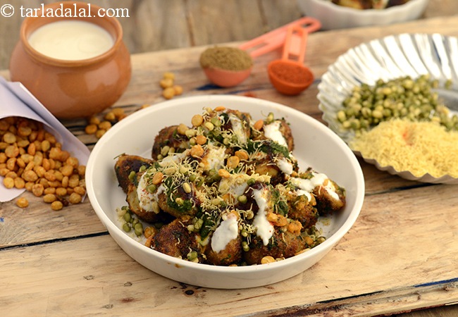 આલુ ચાટ રેસીપી | Aloo Chaat ( Mumbai Roadside Recipes )