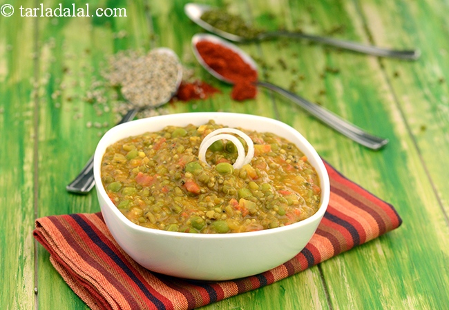 bajra whole moong and green pea khichdi recipe | whole moong bajra and green pea khichdi | healthy green pea bajra and whole moong khichdi |