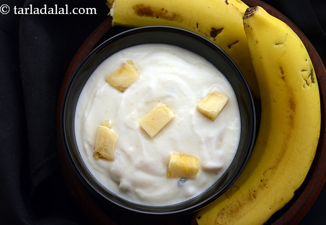 केले का रायता रेसिपी | पक्के केले का रायता | केले का रायता बनाने की विधि | kele ka raita in hindi | Banana Raita