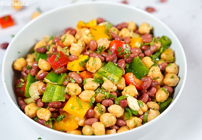 बीन और शिमला मिर्च सलाद रेसिपी | राजमा, काबुली चना सलाद | शिमला मिर्च के साथ प्रोटीन से भरपूर भारतीय राजमा सलाद | बीन एण्ड कॅप्सिकम सलाद | Bean and Capsicum Salad