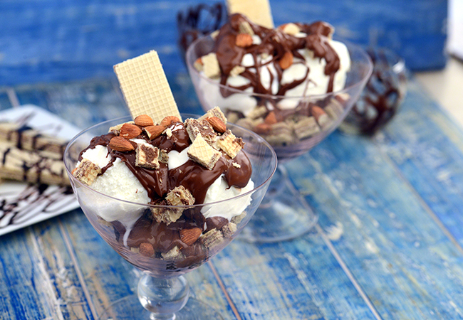  किट-कैट आइस-क्रीम सन्डे - Kit-kat Ice-cream Sundae 