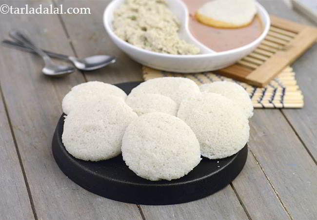  पके हुए चावल की इडली | चावल की इडली | दाल चावल की इडली | - Cooked Rice Idli 