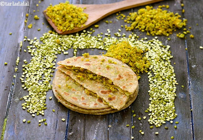 dal paratha recipe | green moong dal paratha | healthy Indian lentil stuffed paratha |