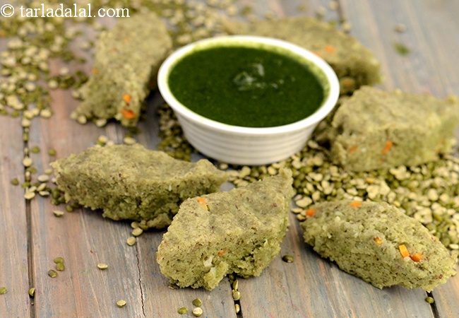 green moong dal dhokla recipe | healthy green moong dal dhokla | green moong dal vegetable dhokla