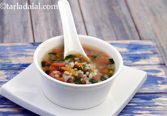  जौ का सूप रेसिपी | वेजिटेबल जौ का सूप | हेल्दी जौ का सूप - Vegetable Barley Soup, Indian Style Healthy Barley Soup 