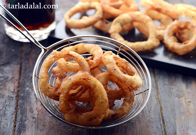 अनियन रिंग्स रेसिपी | ओनियन रिंग्स | कुरकुरे प्याज के रिंग | टेस्टी अनियन रिंग्स | Onion Rings, Indian Style Crispy Onion Rings