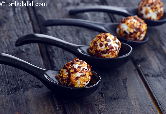 paneer chilli flake balls recipe | healthy malai paneer chilli flake balls | healthy cold starter | cottage cheese chilli flake balls |