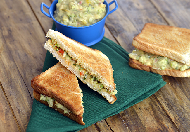  Toasted Hummus Sandwich with Vegetables